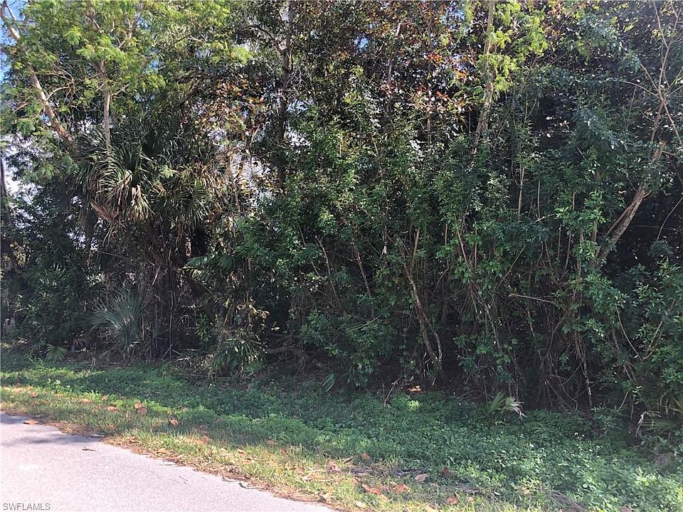2nd image of 5441 Marina Dr