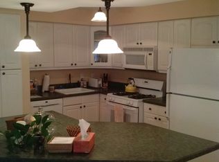 58 Sam Bonnell Dr #410, Clinton, NJ 08809