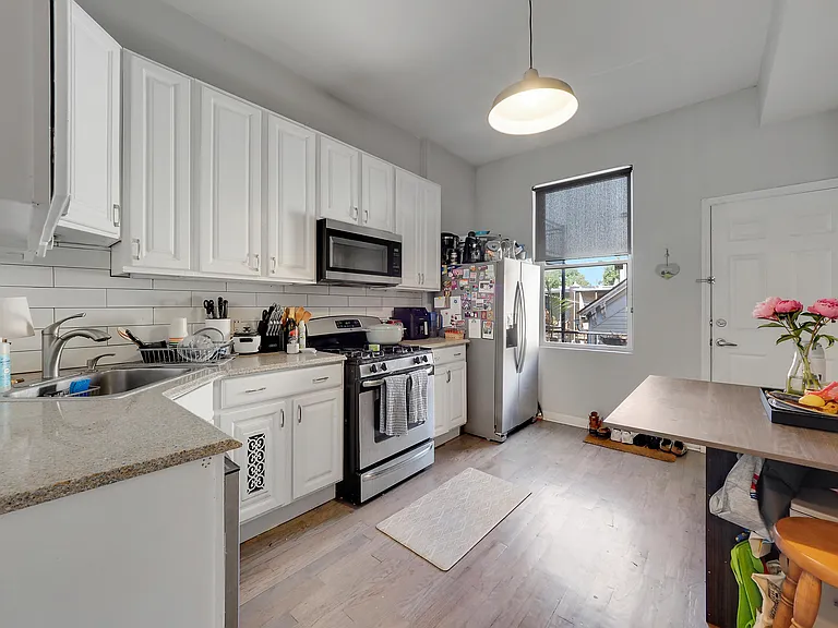 2652 N Halsted St #3F — Photo 7