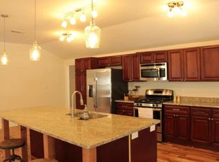 509 Williams St, Ocean Springs, MS 39564