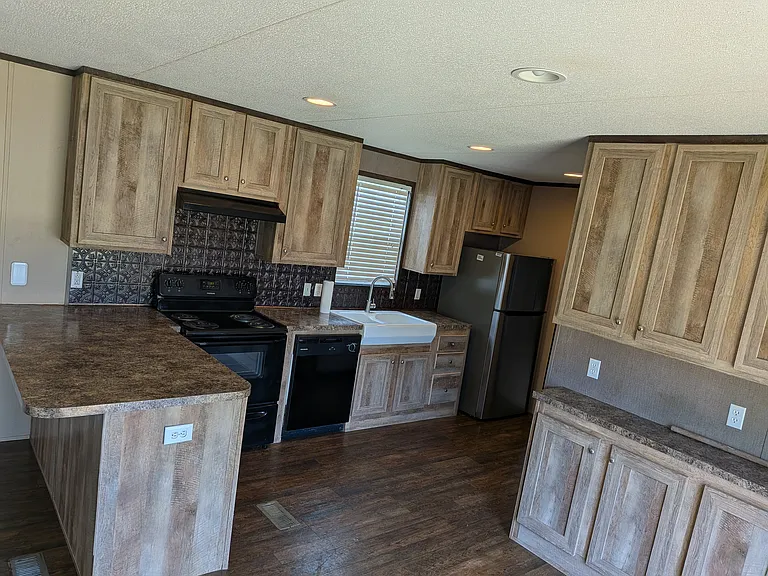 25374 Shoreline Rd — Photo 5
