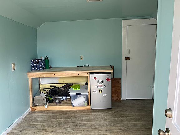 4th image of Pier 1 #14