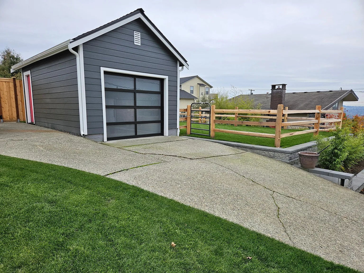 2 bed, 900 sqft, $2,900 — Photo 3