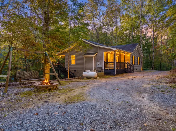 30 Chancel Cir, Ellijay, GA 30540