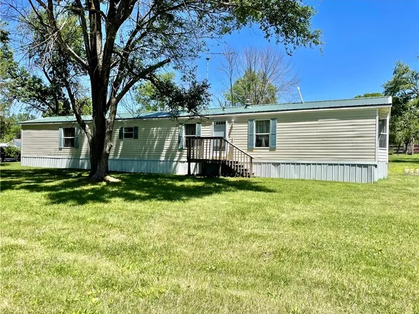 231 Oak St, Guilford, MO 64457