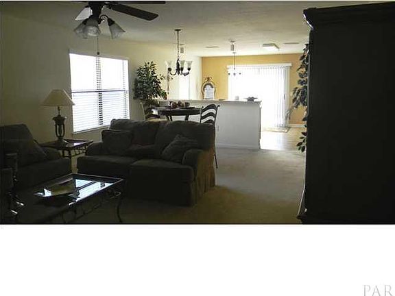 5th image of 11021 Chippewa Dr