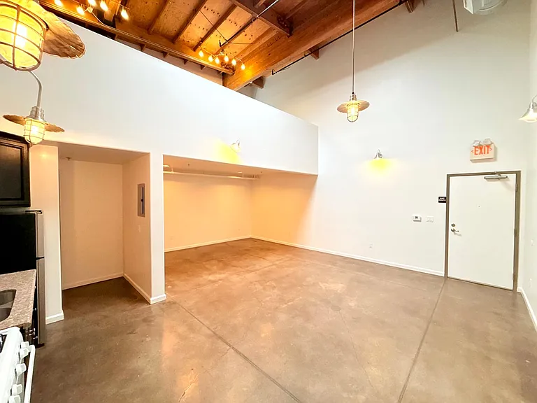 1734 N. Main St.,/ 633 Gibbons Street — Photo 27
