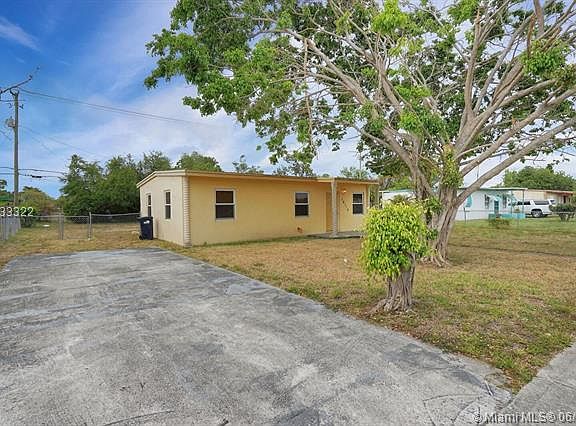 3rd image of 16110 NW 21st Ave