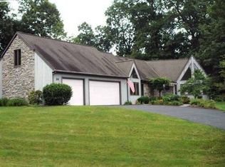 36 Canterbury Ct, Lititz, PA 17543