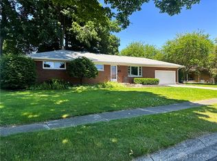 1734 Thomas Dr, Springfield, OH 45503