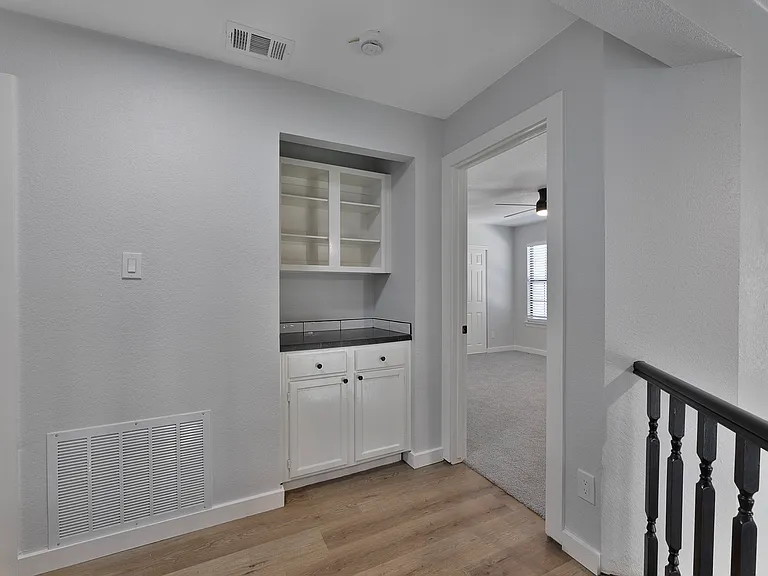 1911 Lavaca Ct — Photo 27