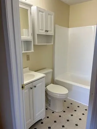 2 bed, 1.5 bath, 1150 sqft, $1,575 — Photo 4