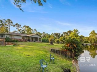 10088 Coleman Ln, Elberta, AL 36530