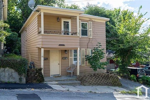 1st image of 15 Essex St #1
