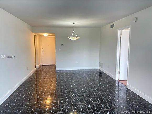 1300 NE Miami Gardens Dr — Photo 6