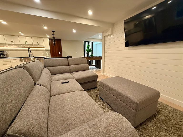 14 Bernard Cir — Photo 36