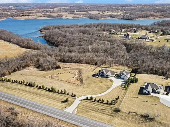 15703 Dd Hwy, Smithville, MO 64089