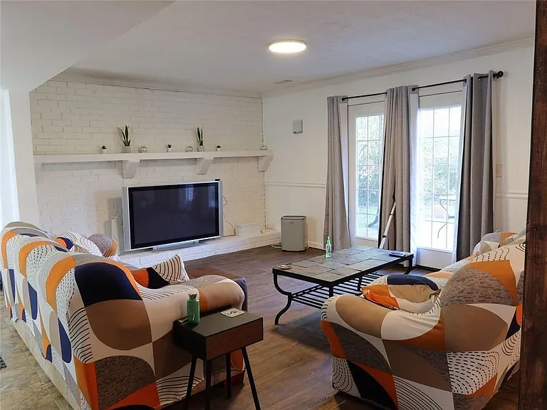 651 Mincey Woods Ct — Photo 3
