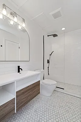 Rented by Douglas Elliman | media 19