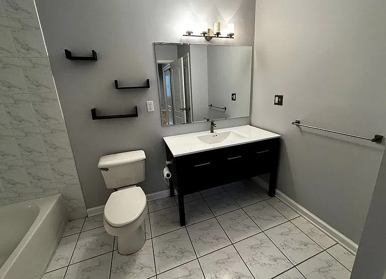 109 Jackson St — Photo 3