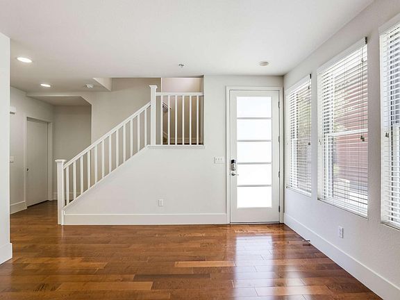 2nd image of 853 Altaire Walk