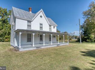 133 Boatyard Rd, Reedville, VA 22539