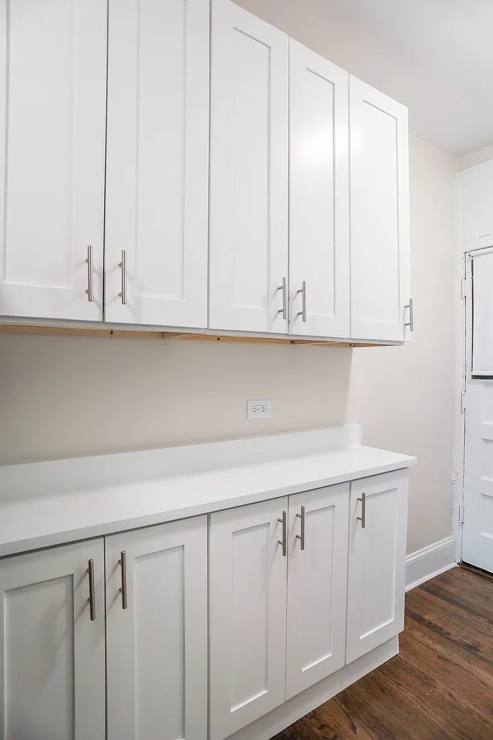 5744 S Stony Island Ave — Photo 4