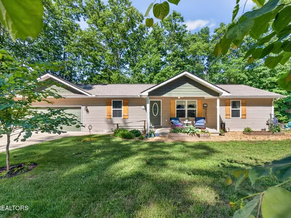 6610 Topez Dr, Crossville, TN 38572
