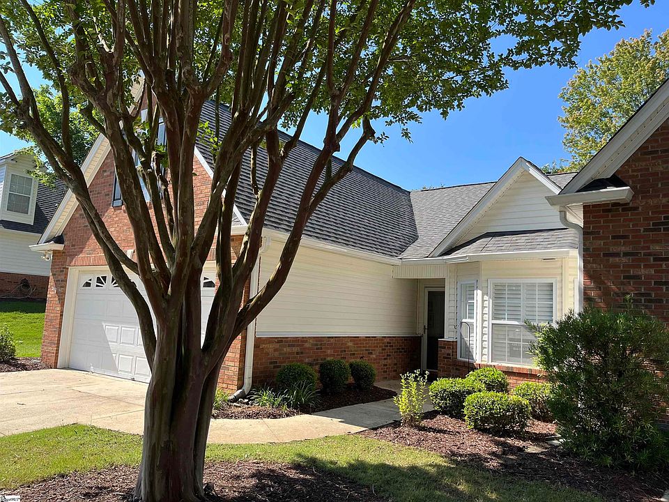 1st image of 209 Chadwyck Ct