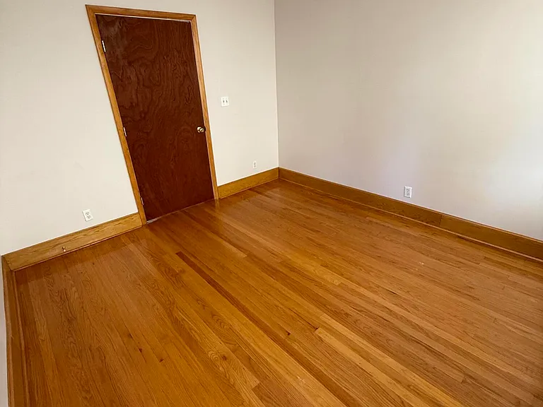 1012 N Webster Ave #1 — Photo 18