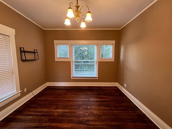 5th image of 2831 Westminster Ct