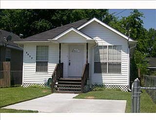 1st image of 1109 Horace St