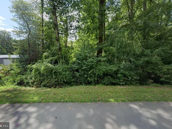 102 James Ln, Stafford, VA 22556