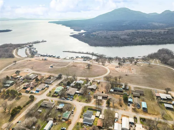 78 Robinson Rd, Lawton, OK 73507