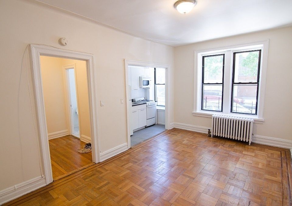 2nd image of 4706 46th St APT A6