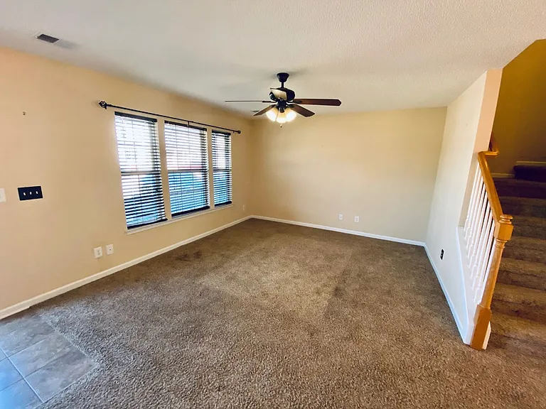 Living room 3_10052021