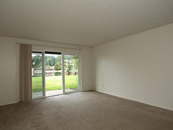 3rd image of 9216 Randall Dr NW APT 4