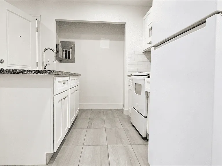 4404 Bellfort St #8 — Photo 3
