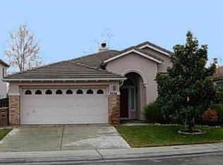 9236 Cerrolinda Cir, Elk Grove, CA 95758