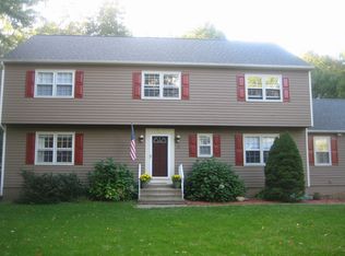22 Heritage Dr, Danbury, CT 06811