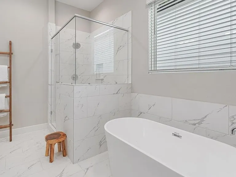 2623 Huntington Creek Ln — Photo 17