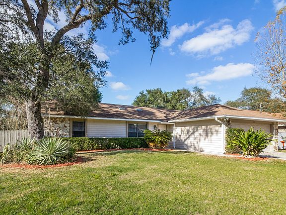 3rd image of 1255 Clarion Cir