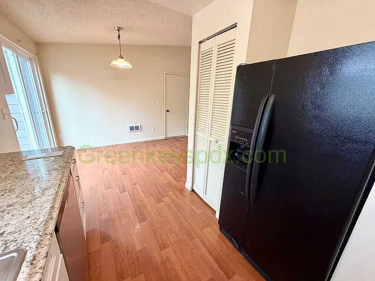 6125 SE 90th Ave — Photo 7
