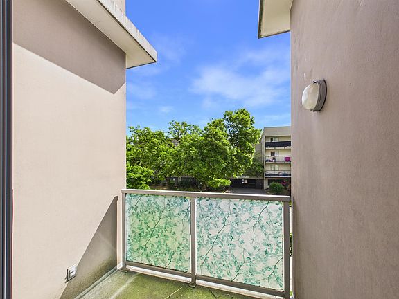 3rd image of 6733 Buswell St #3
