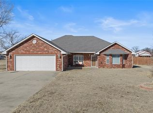 1835 E Redbud Rd, Goldsby, OK 73093