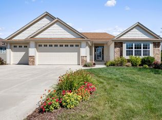 1304 E Wild Ginger Way, Oak Creek, WI 53154