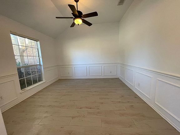 4th image of 5201 Mosscreek Ln