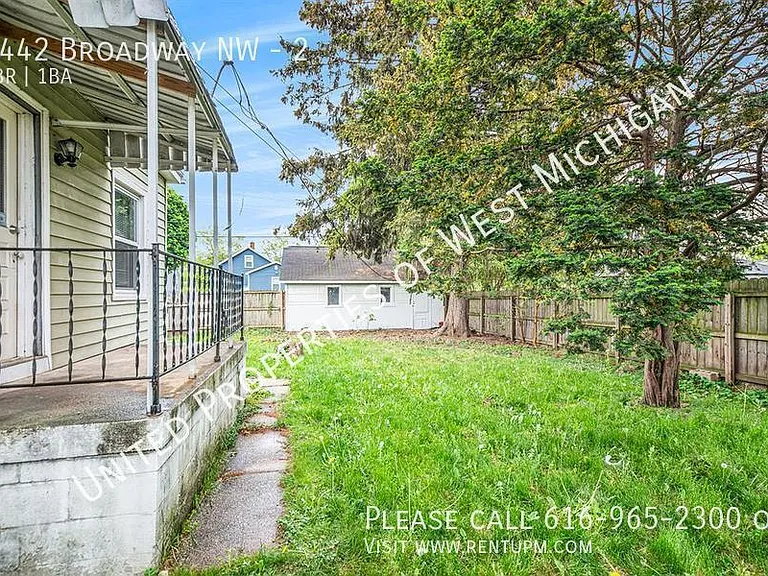 1442 Broadway Ave NW #2 — Photo 16