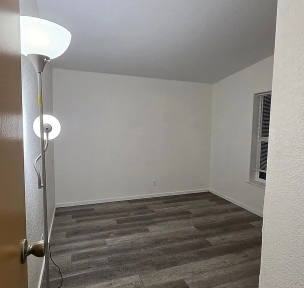 408 Main St — Photo 7