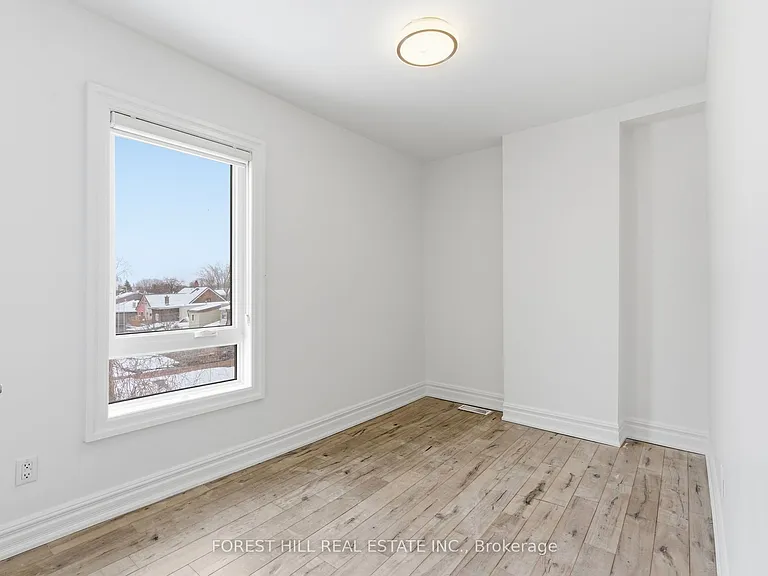 1297 Davenport Rd — Photo 22